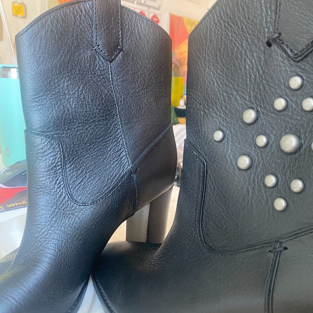 Lauren Ralph Lauren | Micah Studded Leather Boots | Womens US 10 - Picture 14 of 14